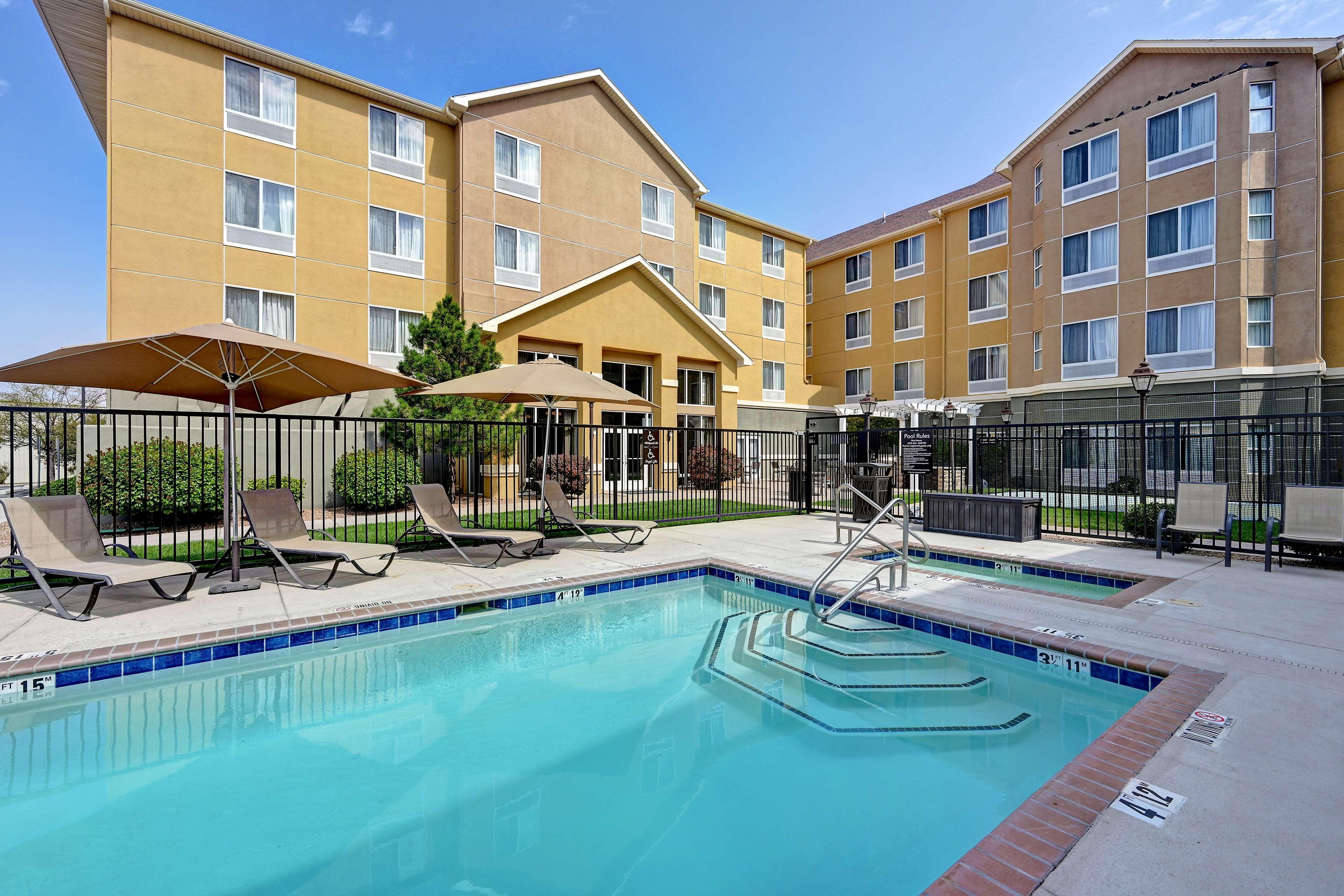 Homewood Suites By Hilton Albuquerque Airport Exterior photo